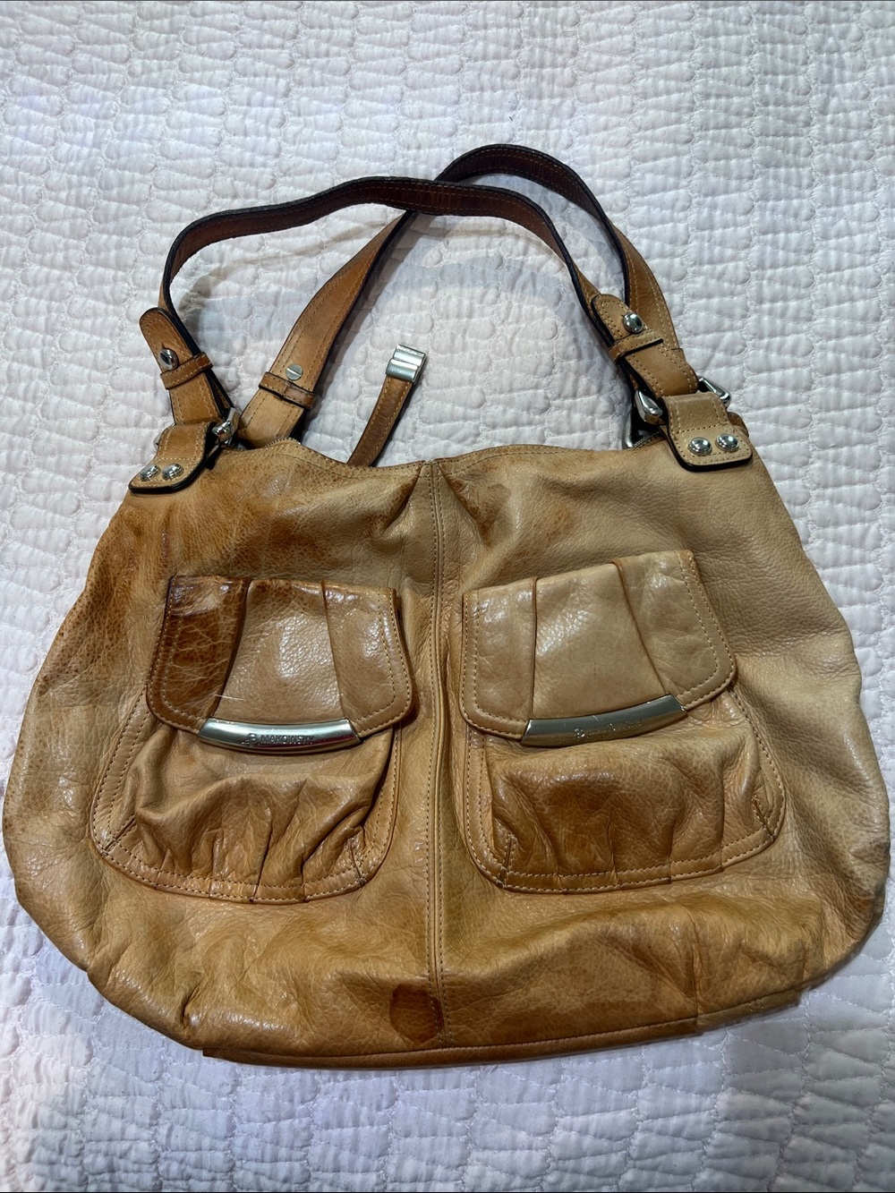 B. Makowsky Leather Shoulder Tote Bag in Tan